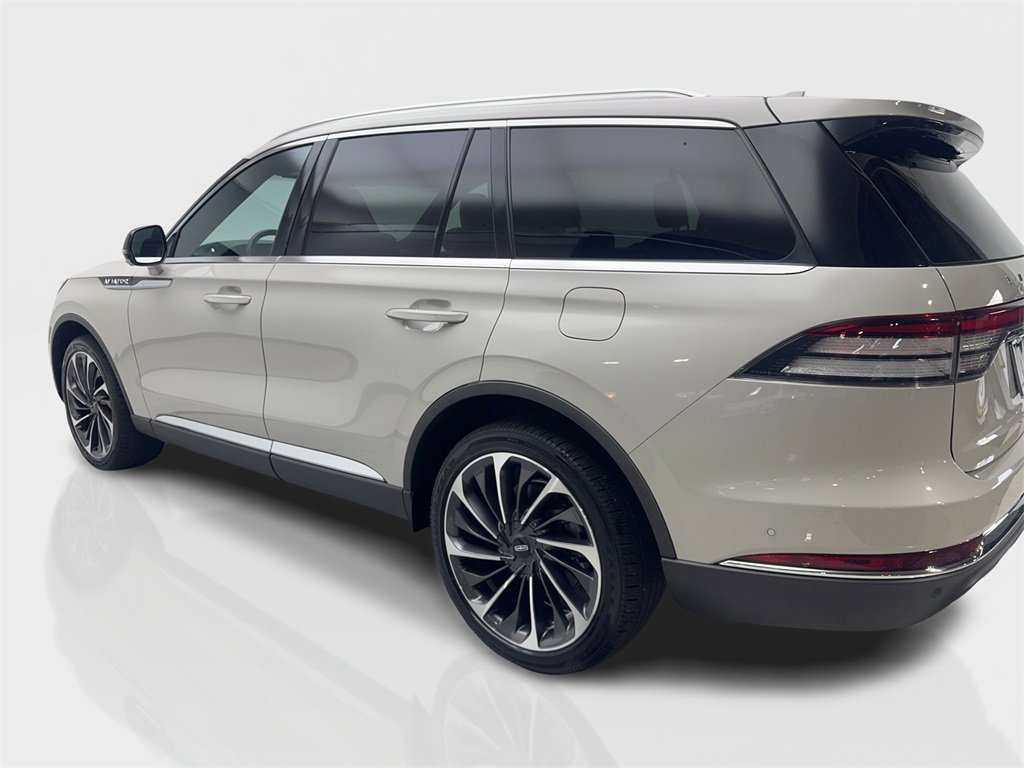 Used 2022 Lincoln Aviator Reserve w/ Equipment Group 201A image 14