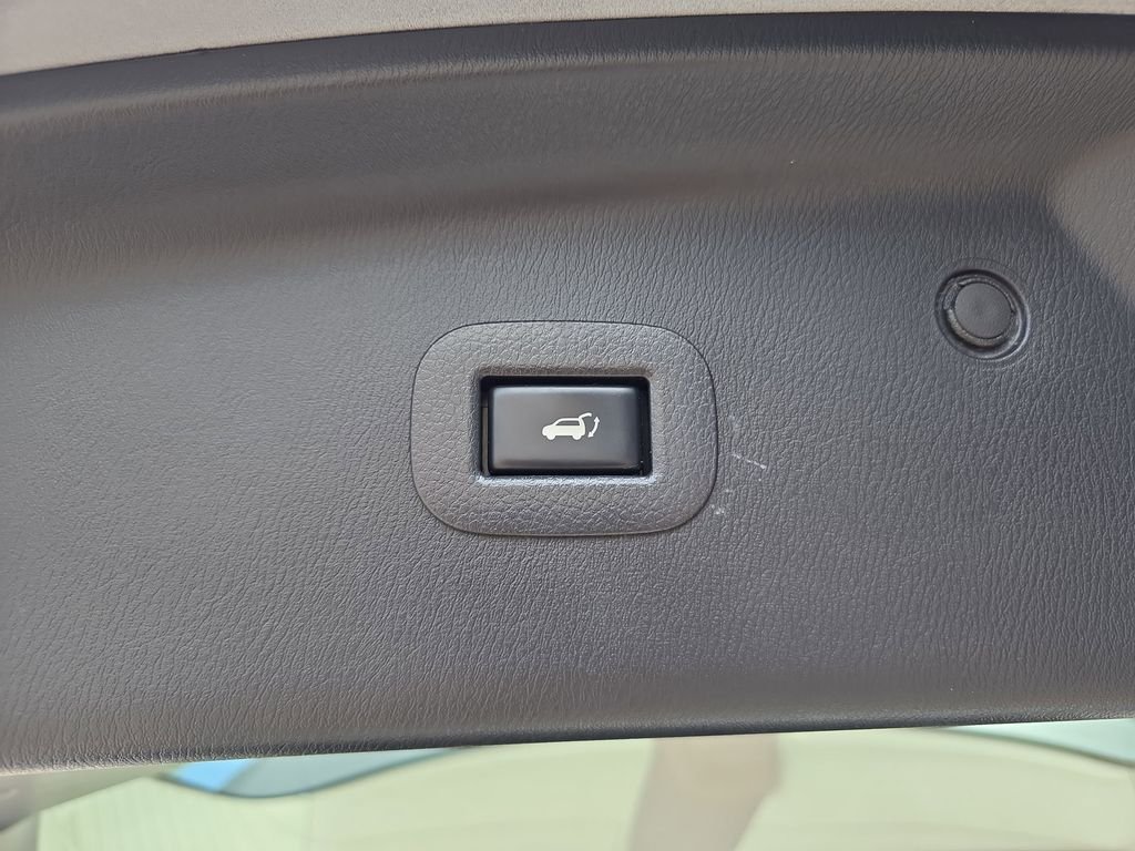 Used 2019 Nissan Armada Platinum AWD/4WD image 17