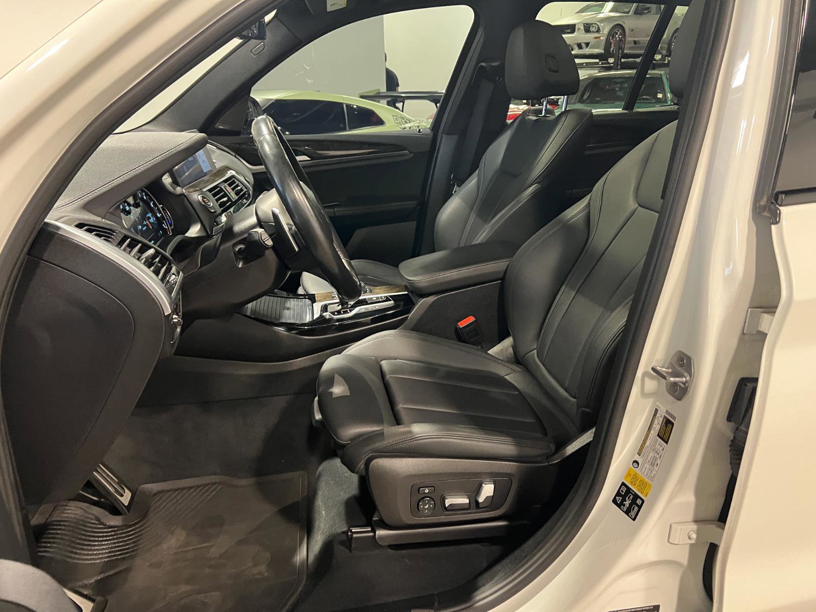 Used 2019 BMW X3 M40i w/ Premium Package image 9