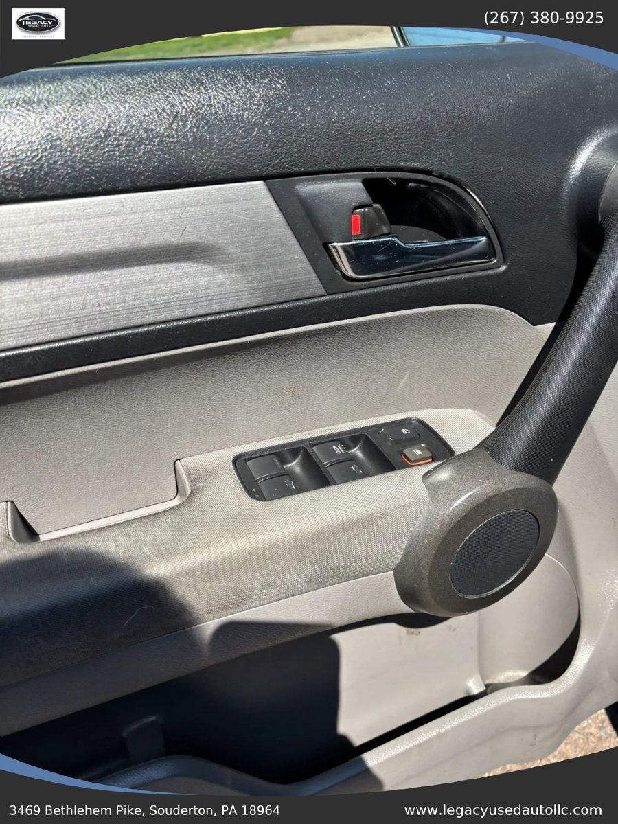 Used 2010 Honda CR-V LX image 30