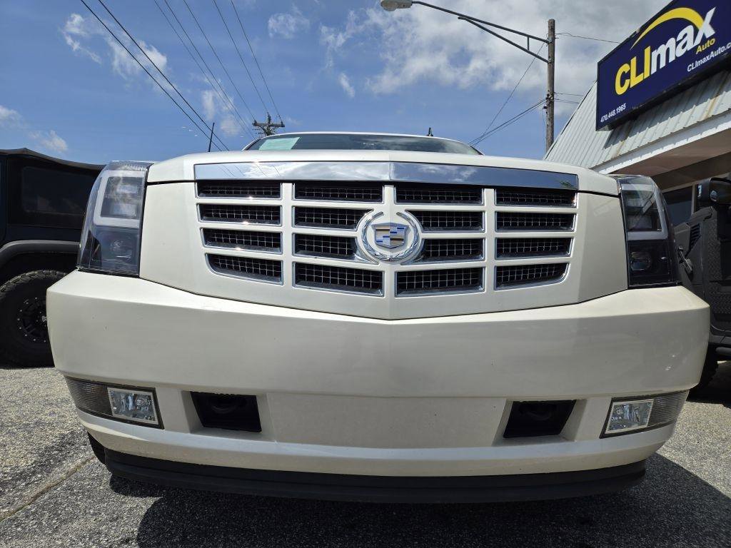 Used 2008 Cadillac Escalade EXT AWD/4WD image 3