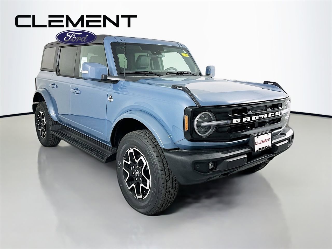 New 2025 Ford Bronco Outer Banks image 3