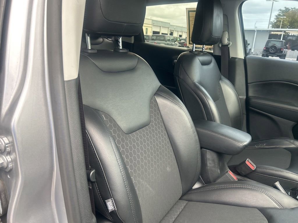 Certified 2019 Jeep Compass Altitude image 21