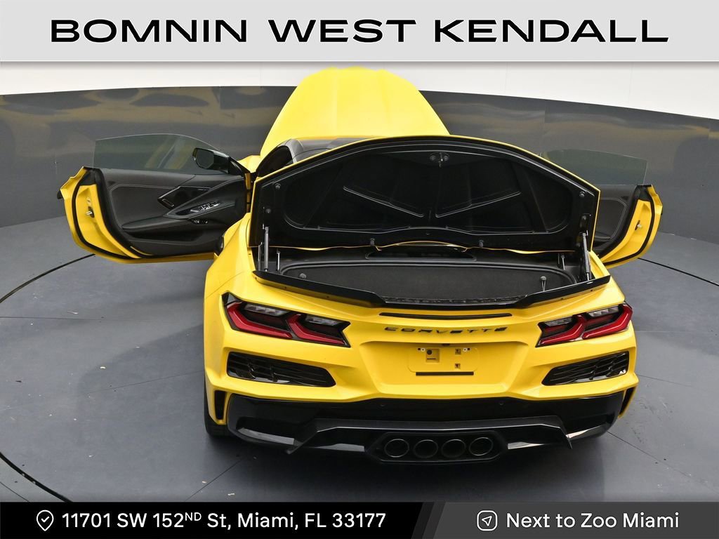 Used 2025 Chevrolet Corvette Z06 w/ Stealth Interior Trim Package image 32