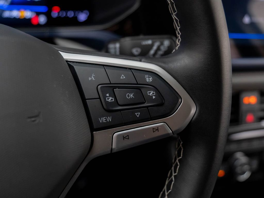 Used 2024 Volkswagen Taos SE image 26