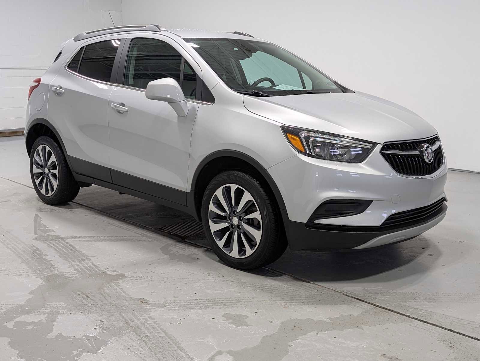 Used 2022 Buick Encore Preferred w/ Safety Package image 6