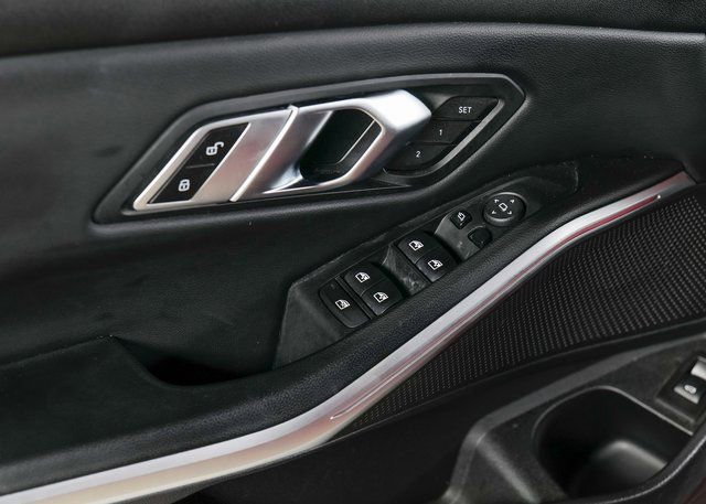 Used 2023 BMW 330i xDrive Sedan image 27