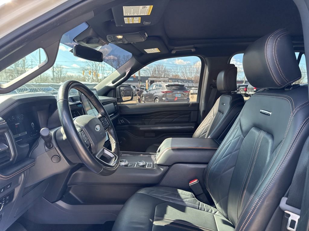 Used 2023 Ford Expedition Platinum image 8