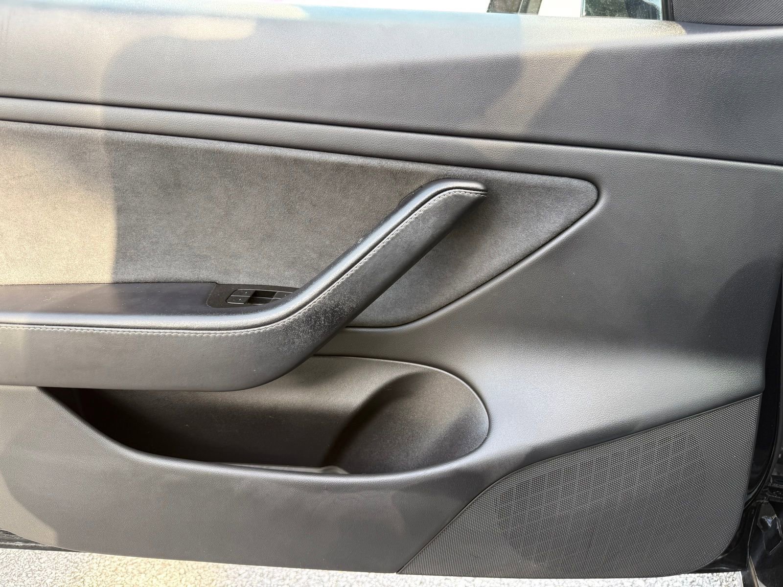 Used 2018 Tesla Model 3 Mid Range image 42