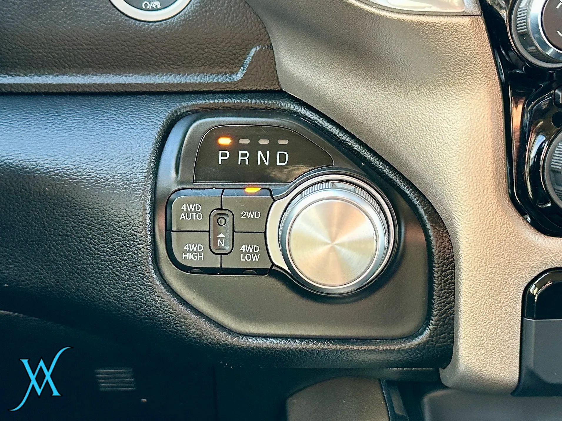 Used 2020 RAM 1500 Laramie AWD/4WD image 34