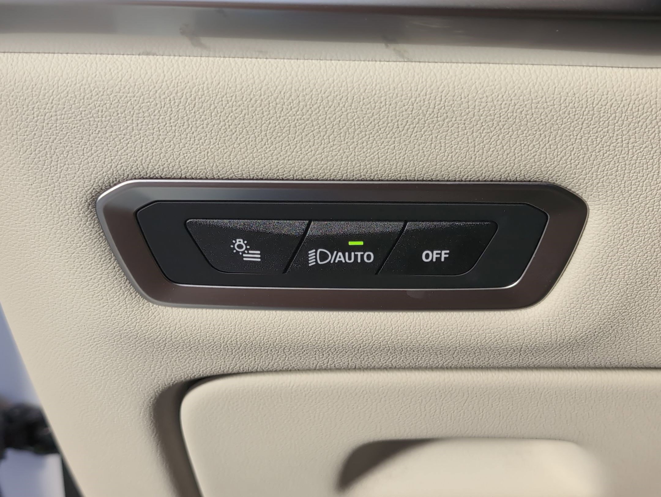 New 2026 BMW X7 M60i image 15