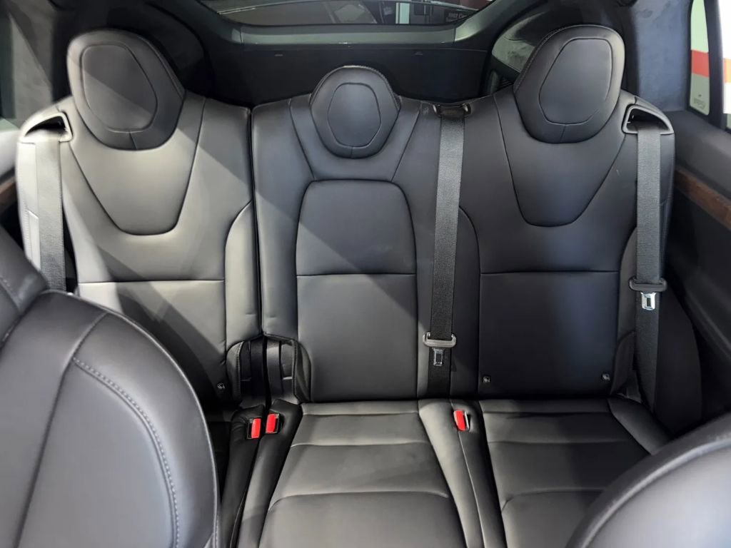 Used 2020 Tesla Model X image 15