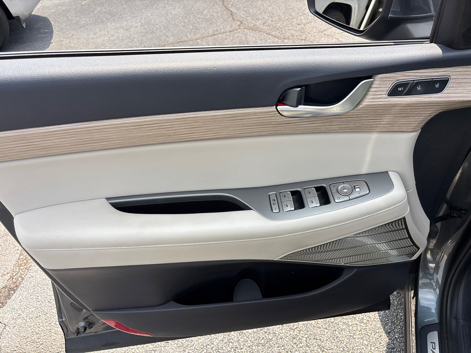 Used 2021 Hyundai Palisade Limited FWD image 11