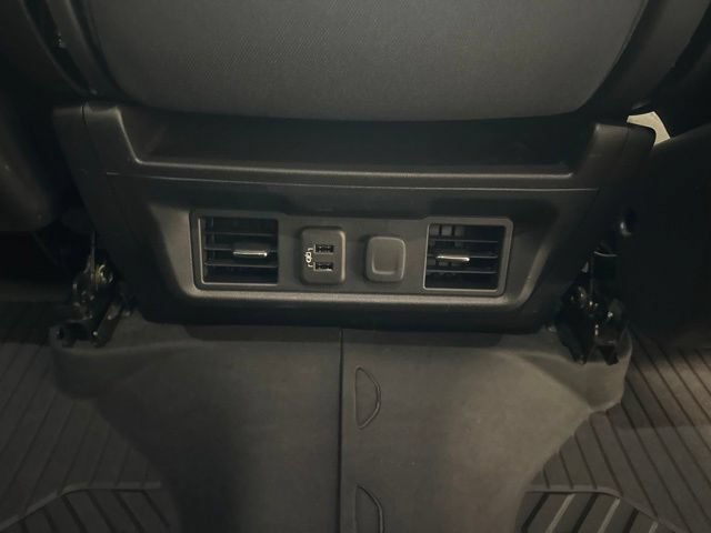 Used 2019 Chevrolet Silverado 1500 LT w/ All-Star Edition AWD/4WD image 38