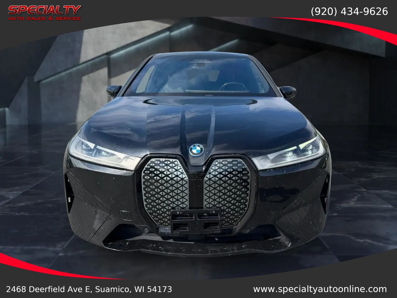 Used 2024 BMW iX xDrive50 w/ Sport Package AWD/4WD image 4