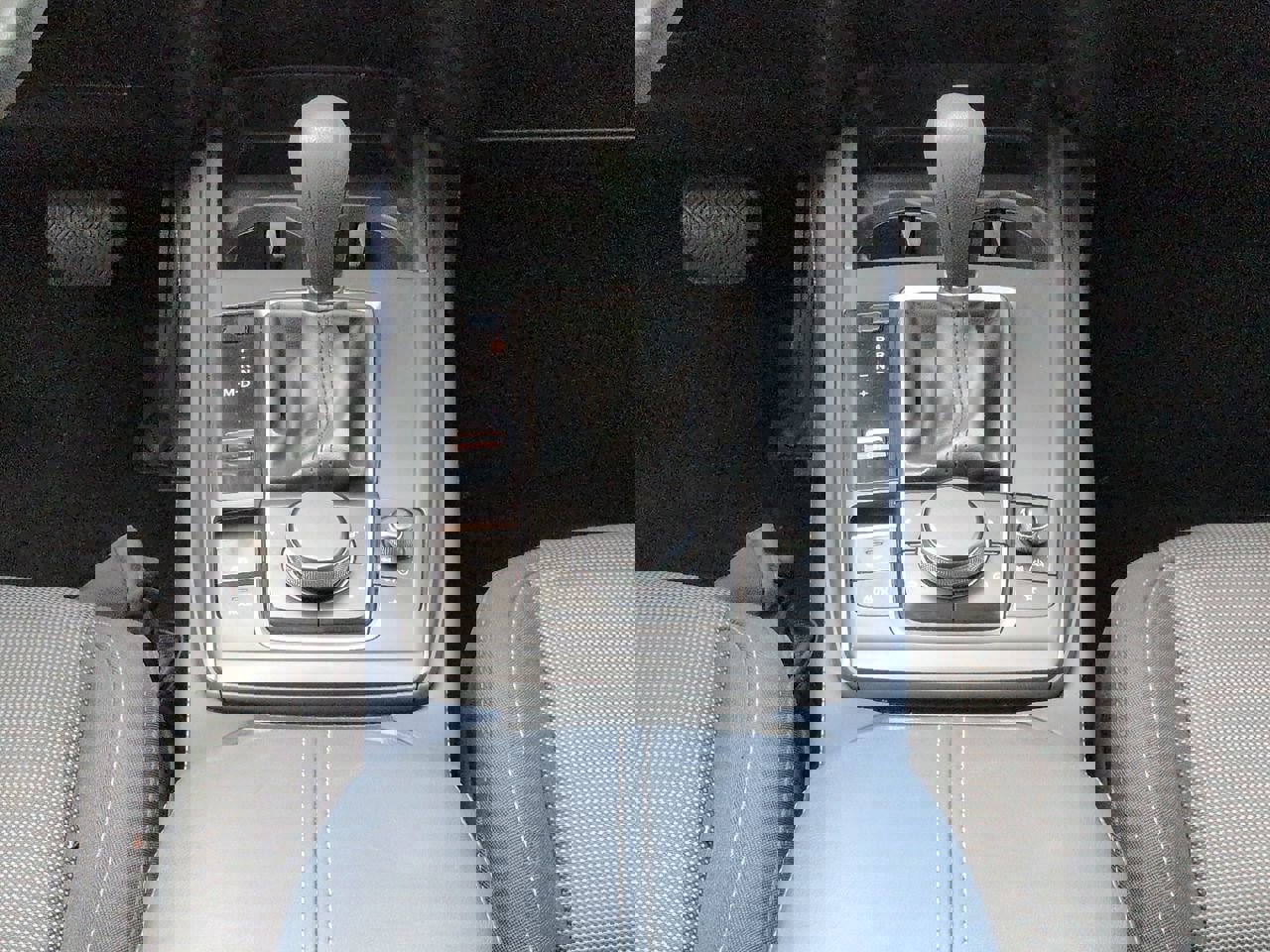 Used 2020 MAZDA CX-30 FWD image 19