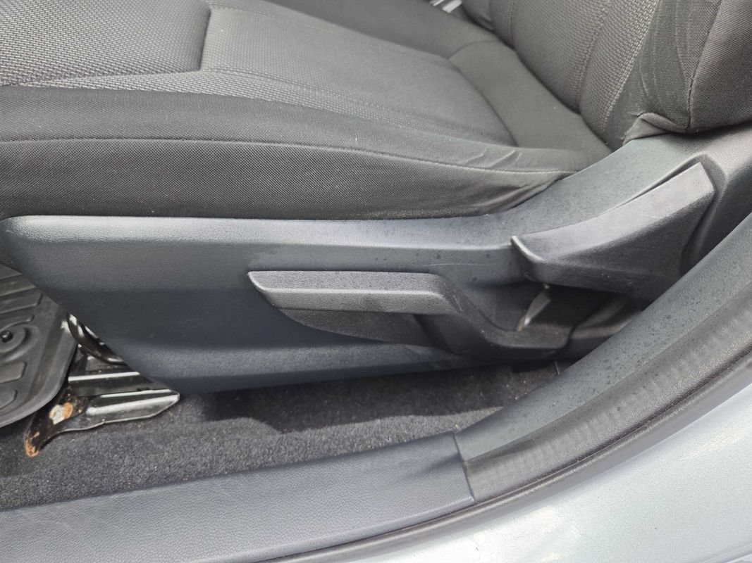 Used 2019 Subaru Impreza 2.0i AWD/4WD image 17