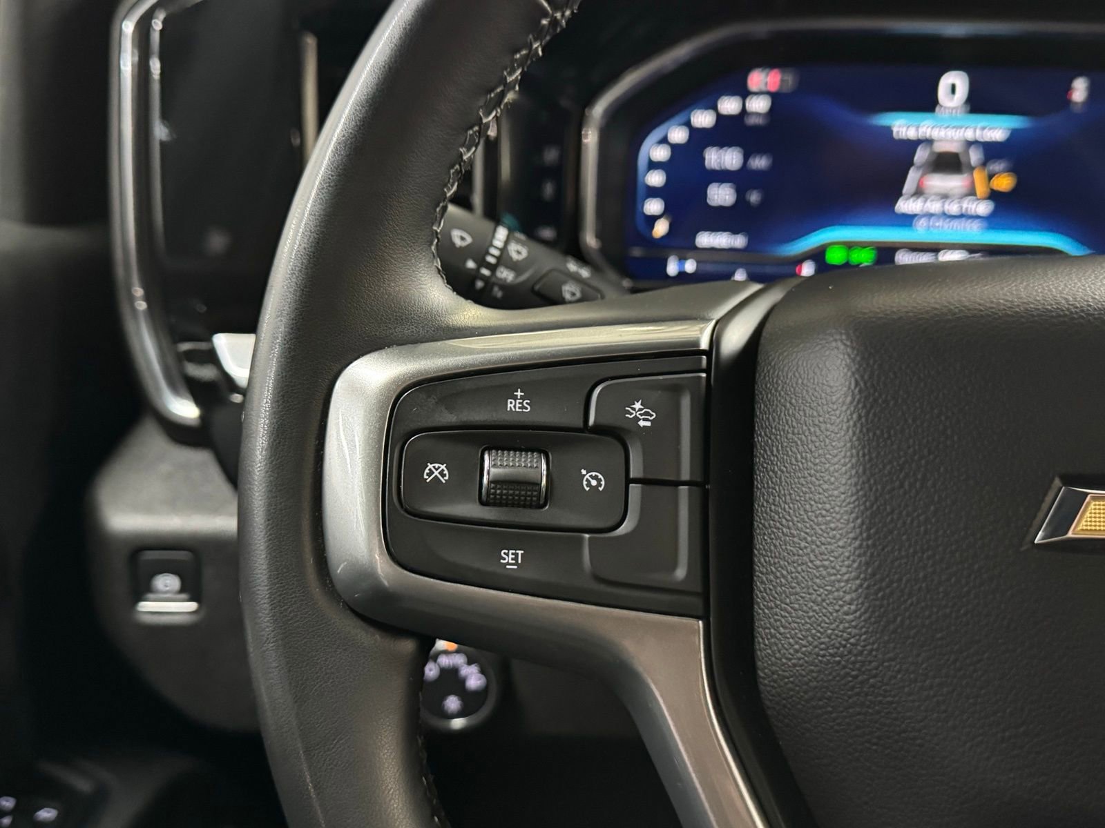 Used 2024 Chevrolet Silverado 3500 LT image 24