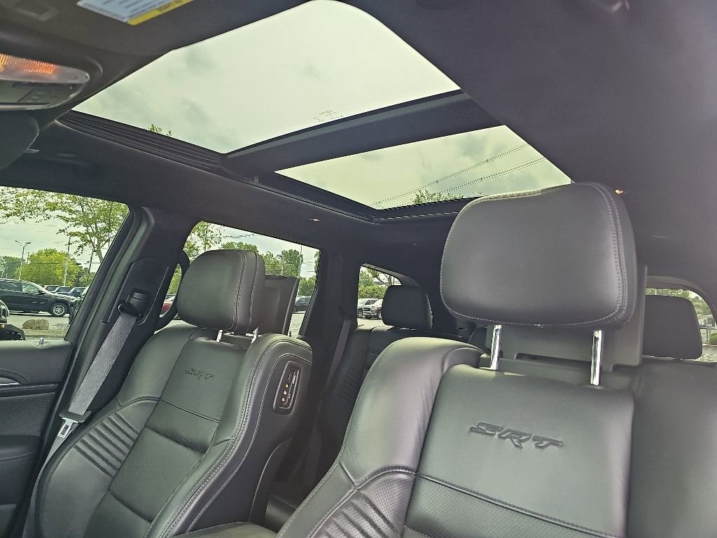 Used 2020 Jeep Grand Cherokee SRT AWD/4WD image 4