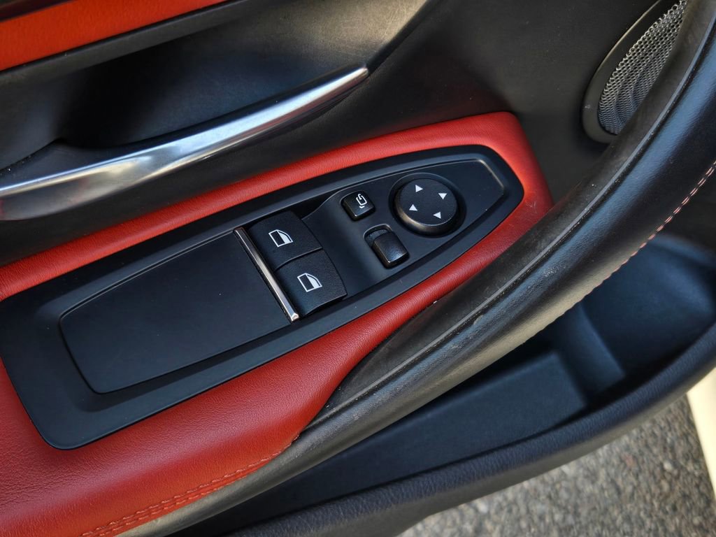 Used 2018 BMW M4 Coupe RWD image 16
