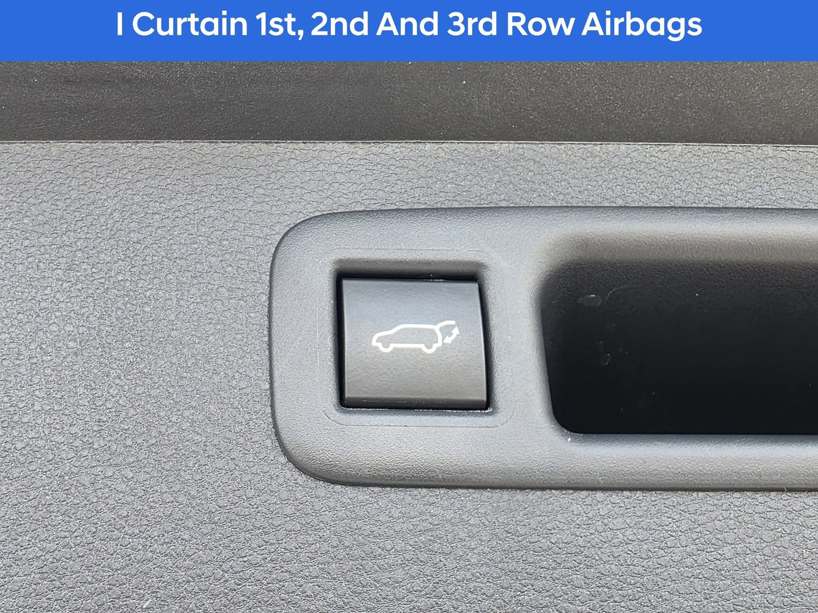 Used 2023 Toyota Highlander L image 22