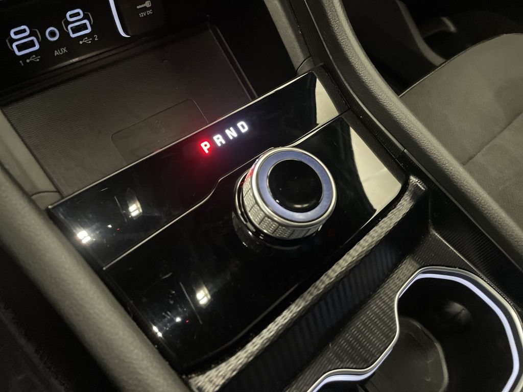 Used 2024 Jeep Grand Cherokee L Altitude AWD/4WD image 9