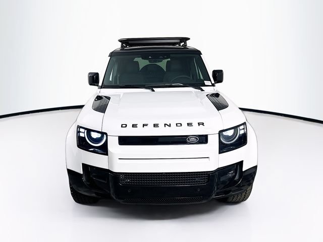 New 2026 Land Rover Defender 110 X-Dynamic SE AWD/4WD image 2