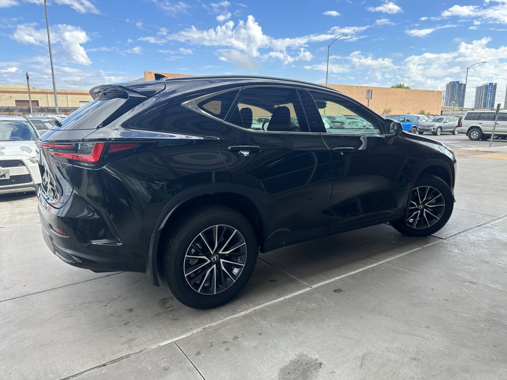 Used 2024 Lexus NX 250 FWD w/ Premium Package image 4