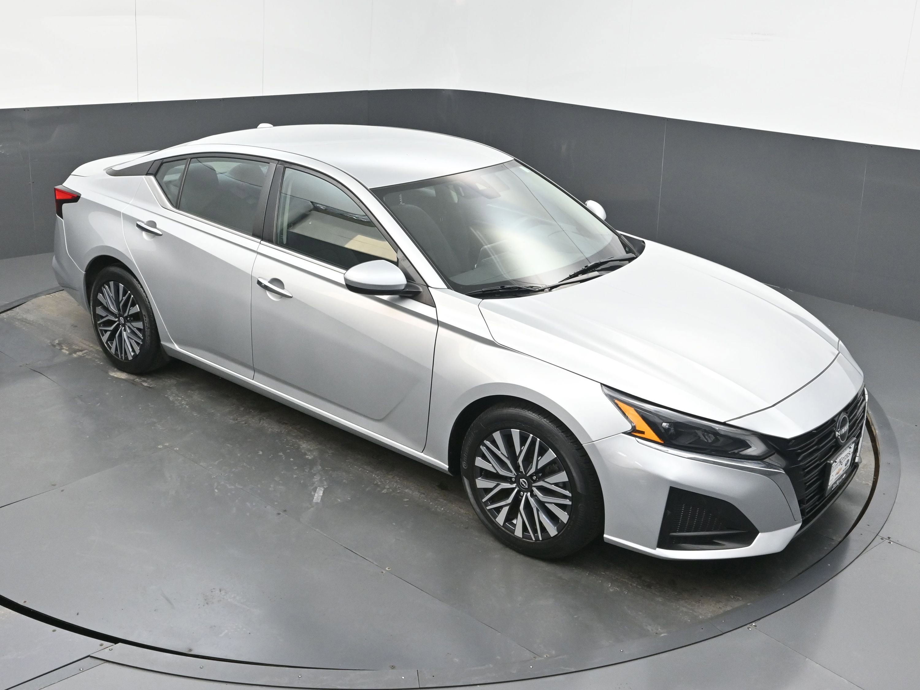 Used 2023 Nissan Altima 2.5 SV image 31