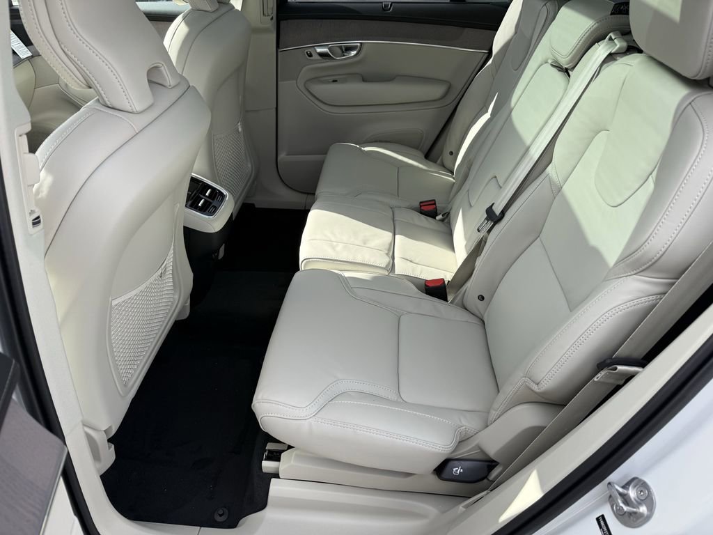 New 2026 Volvo XC90 B6 Ultra image 11