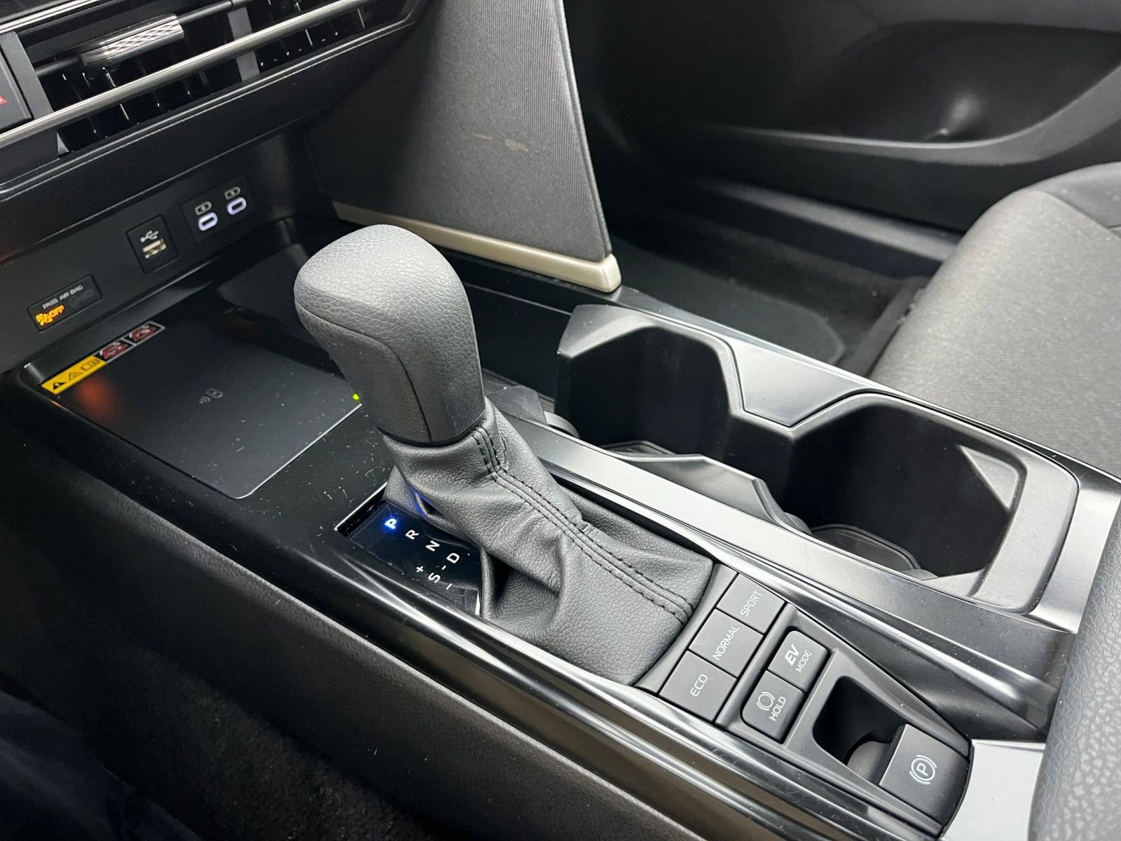 Used 2025 Toyota Camry LE image 40