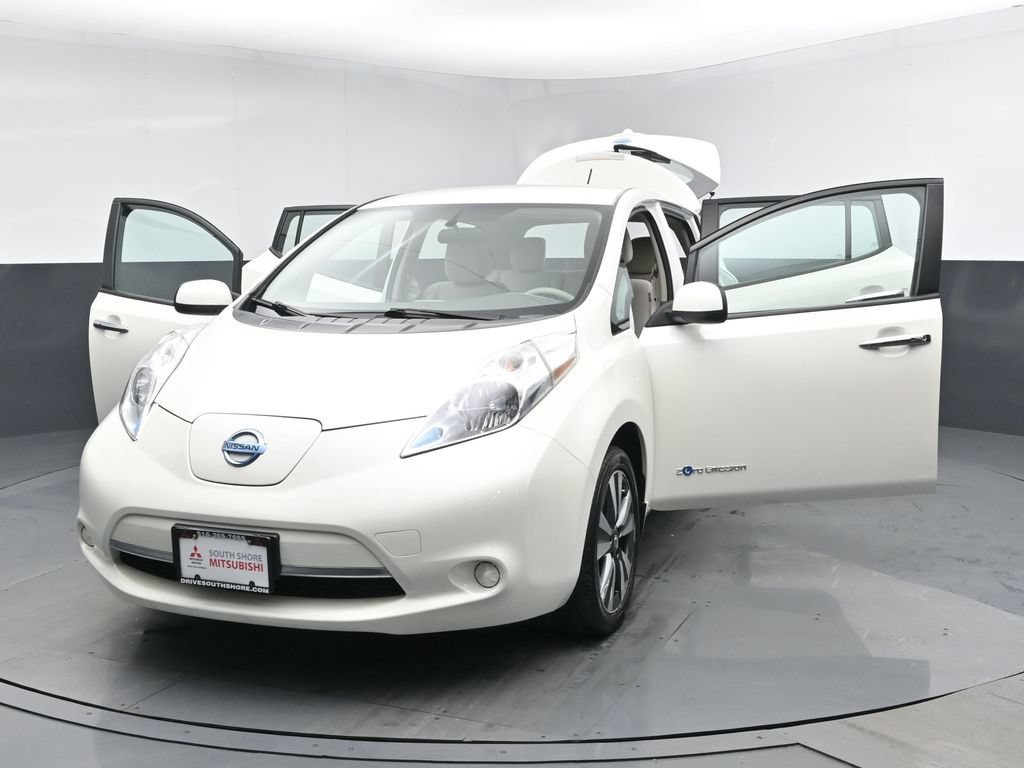 Used 2017 Nissan Leaf SV FWD image 28