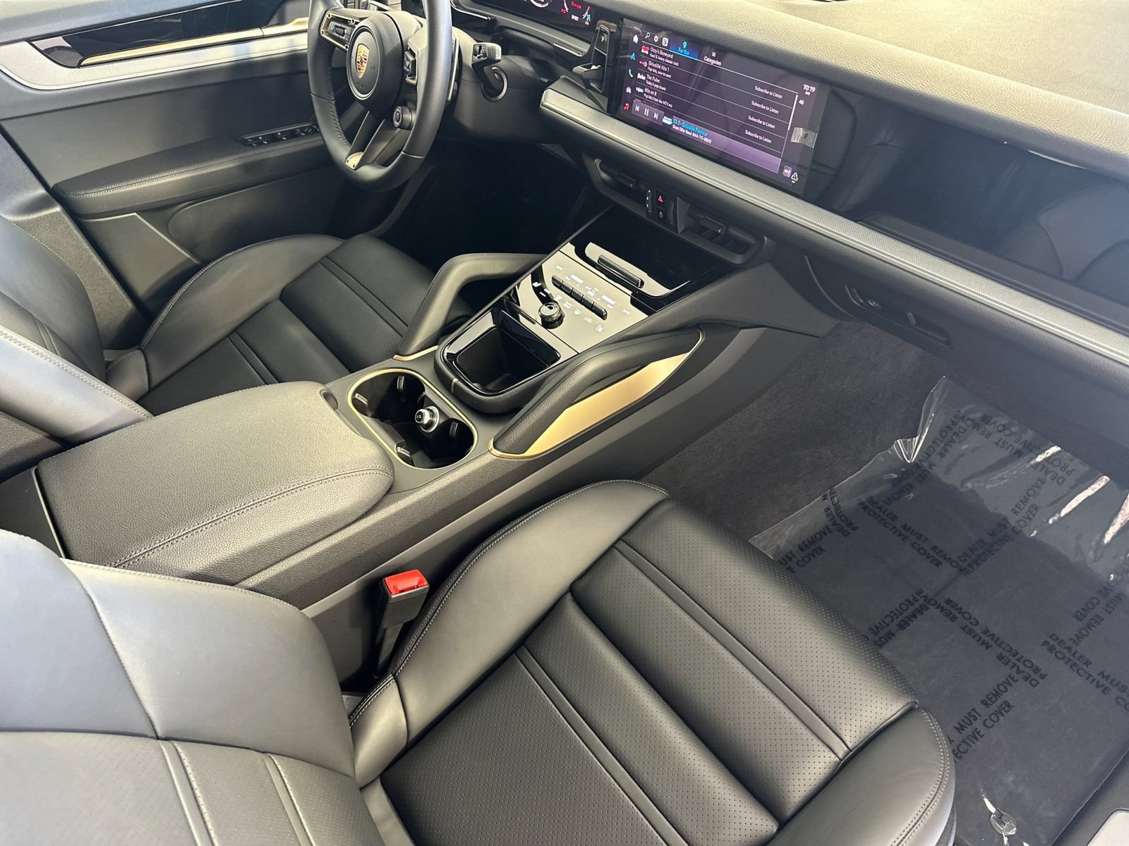 Certified 2026 Porsche Cayenne Coupe AWD/4WD image 18