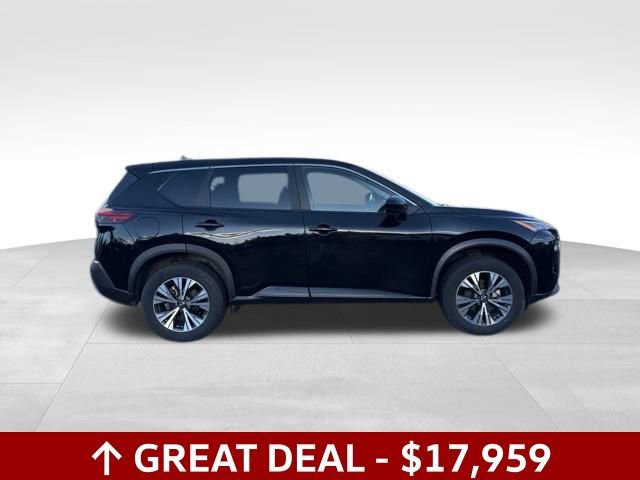Used 2023 Nissan Rogue SV image 3