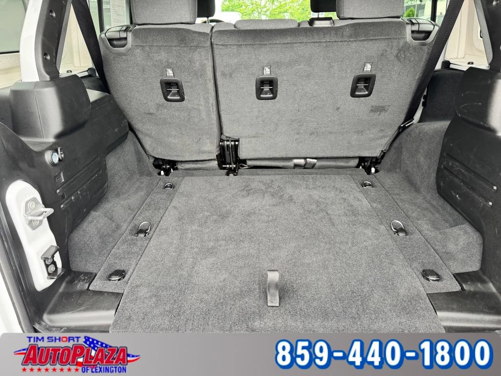 Used 2026 Jeep Wrangler Unlimited Sahara AWD/4WD image 36