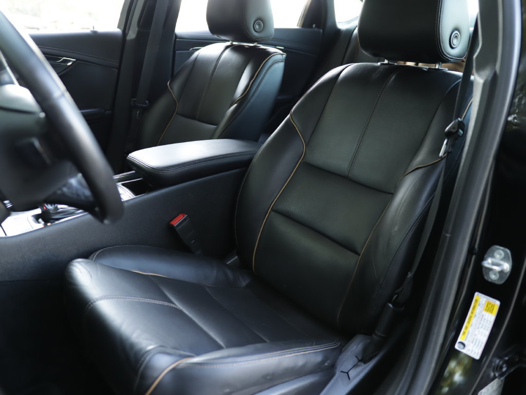Used 2016 Chevrolet Impala LTZ FWD image 24