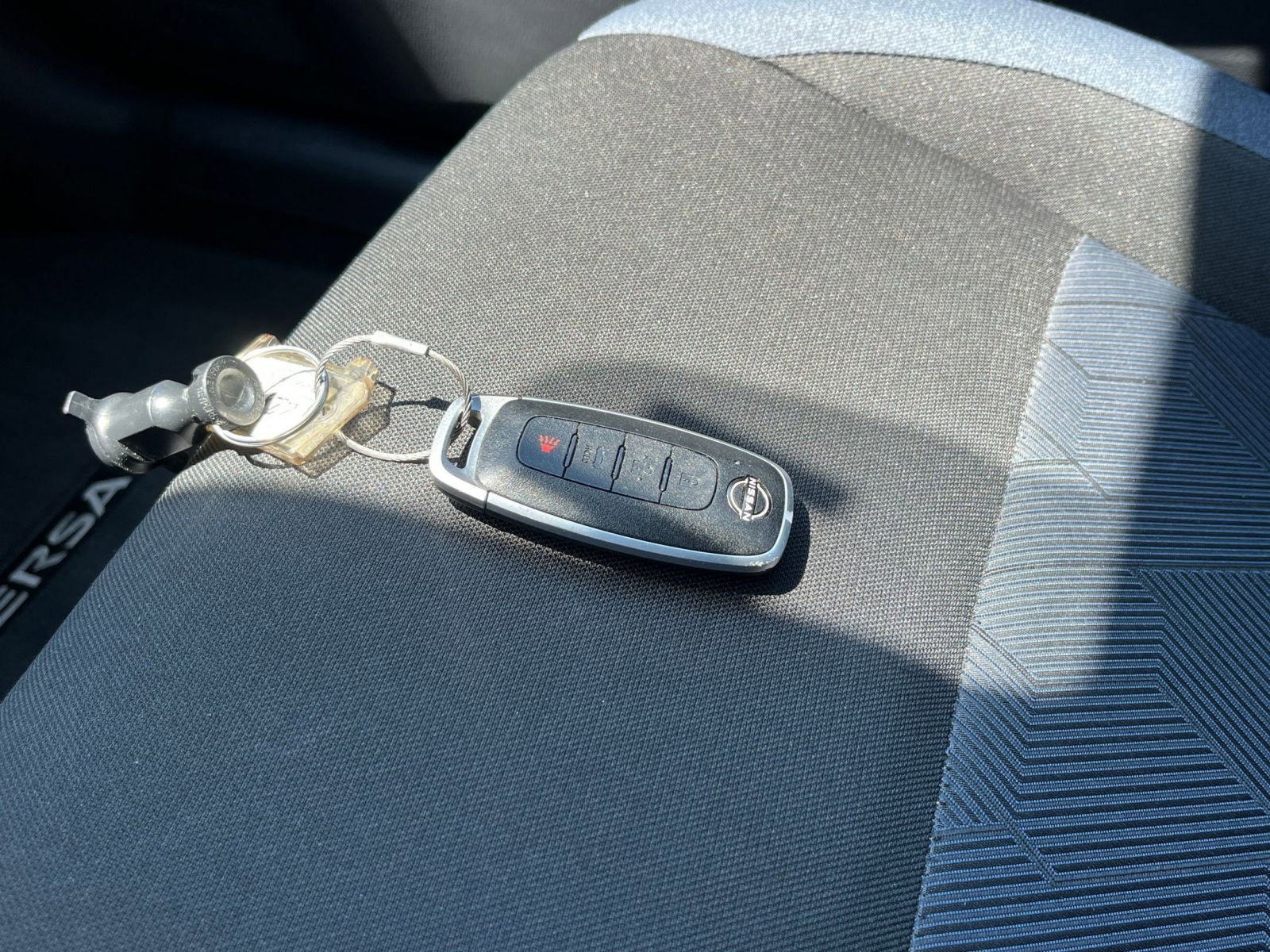 Used 2025 Nissan Versa SV FWD image 21