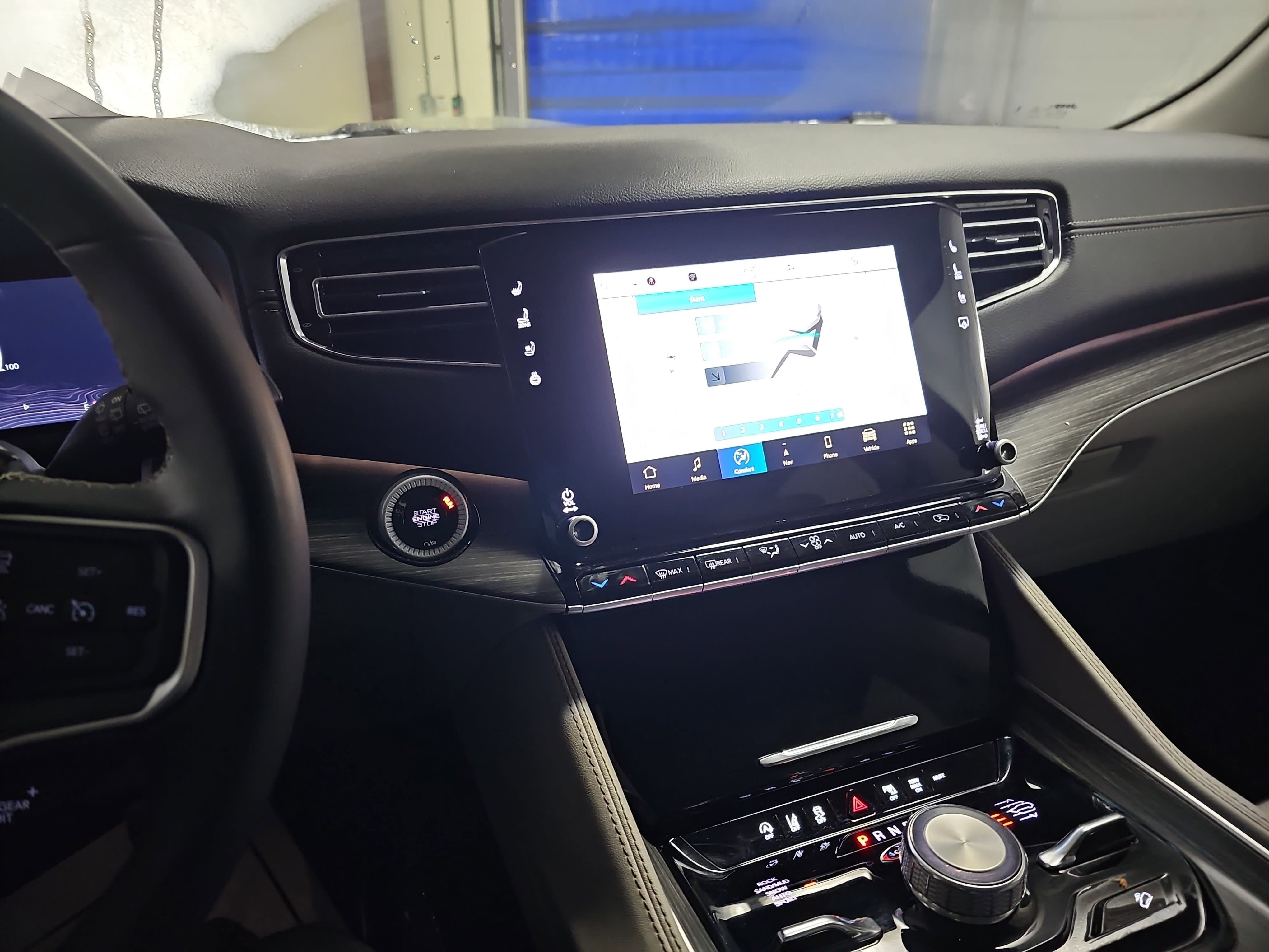 Used 2024 Jeep Wagoneer Series III image 22