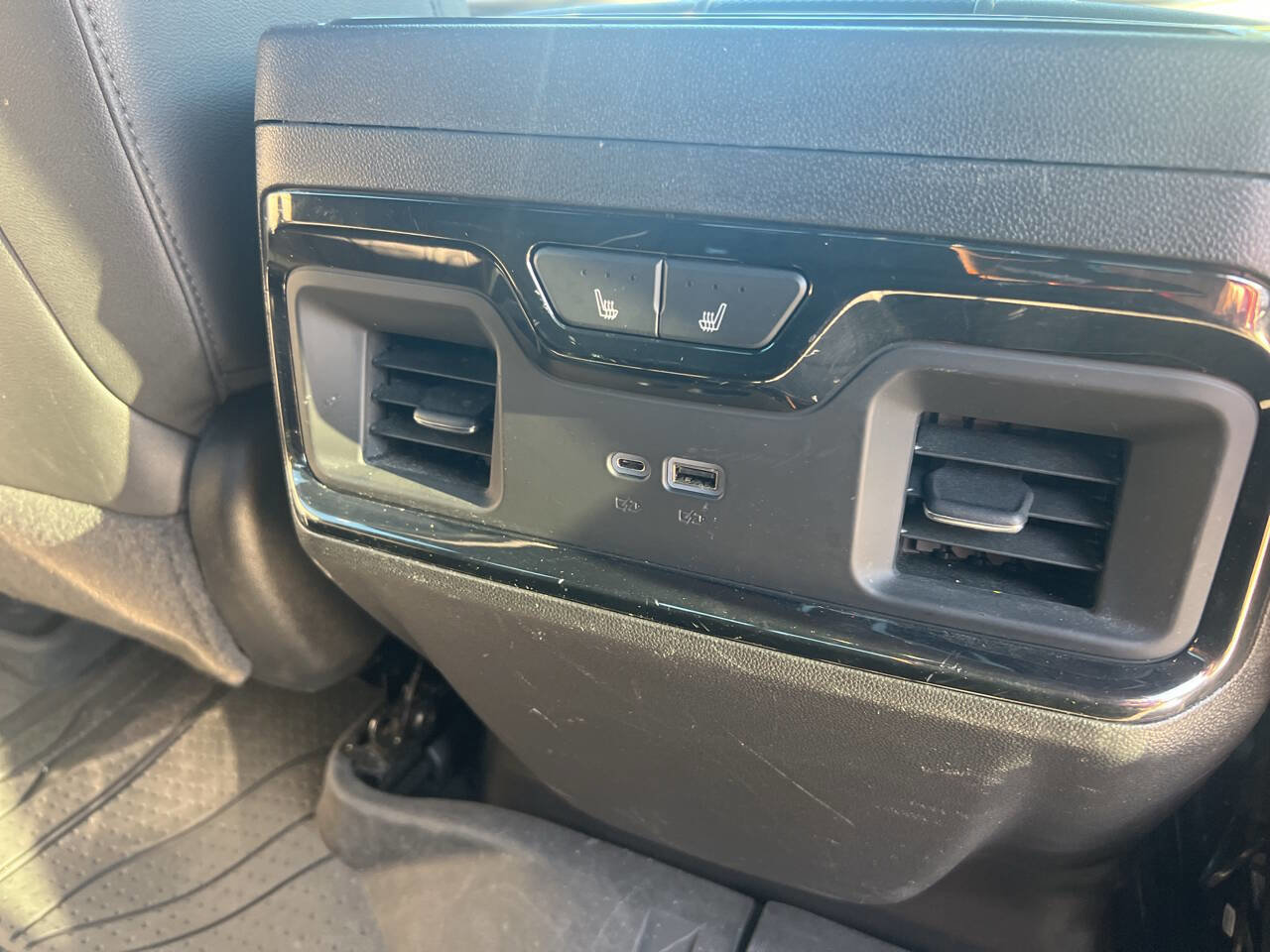 Used 2022 Chevrolet Silverado 1500 ZR2 w/ Technology Package image 27