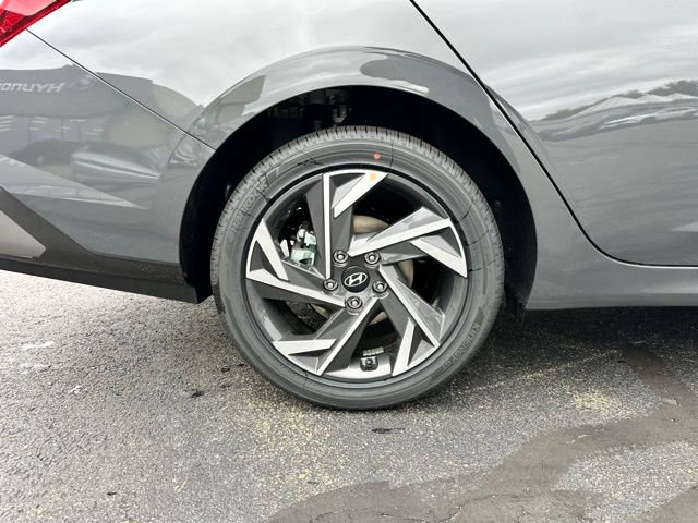 New 2025 Hyundai Elantra SEL image 34