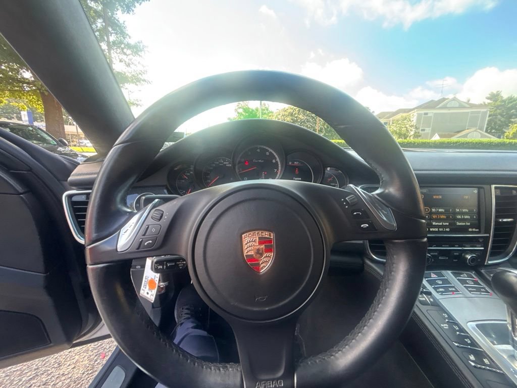 Used 2015 Porsche Panamera AWD/4WD image 43