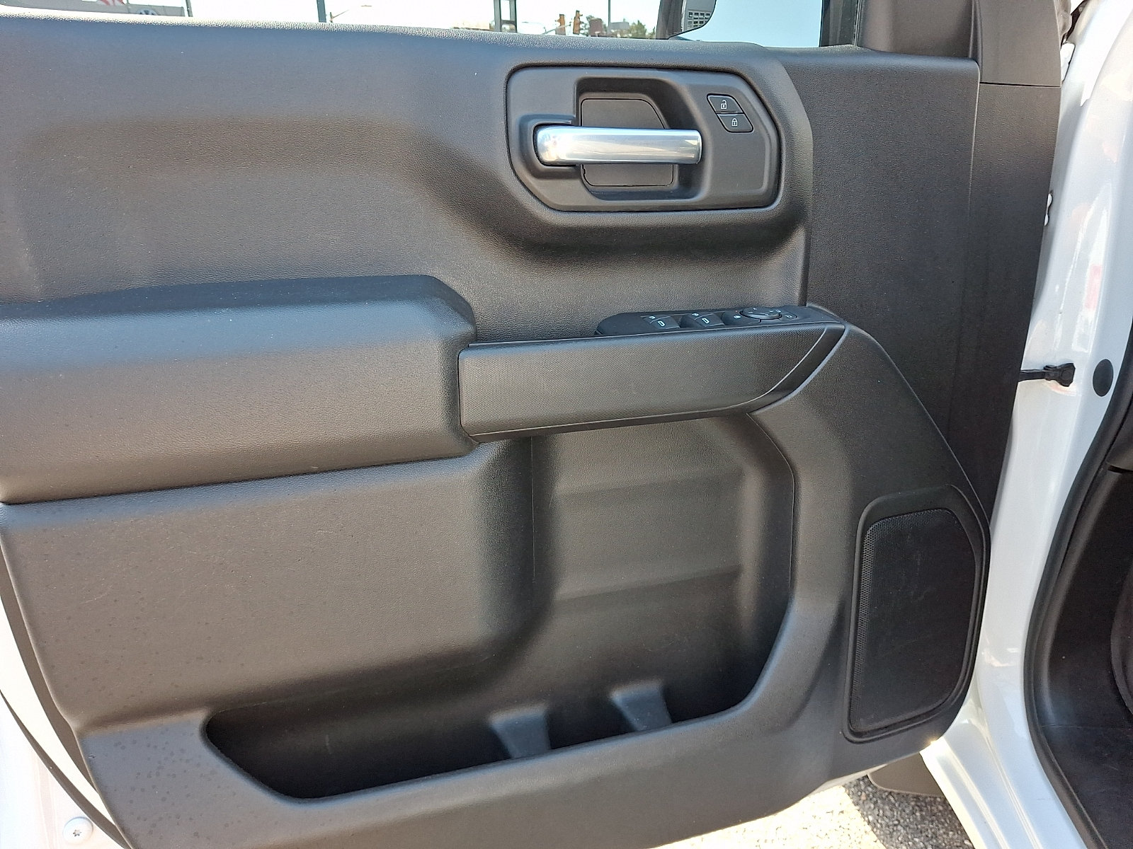 Certified 2022 Chevrolet Silverado 1500 Custom w/ LPO, Dark Essentials Package AWD/4WD image 13