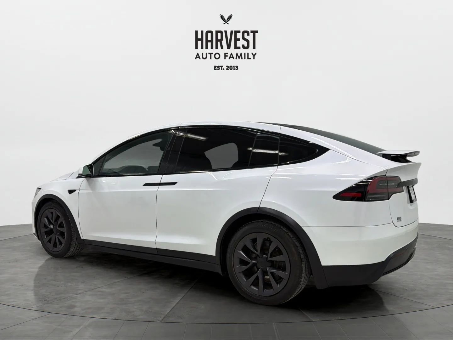Used 2023 Tesla Model X image 3