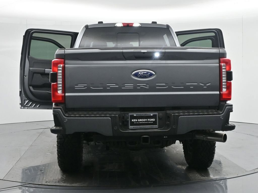 Used 2024 Ford F250 Lariat w/ Tremor Off-Road Package image 39