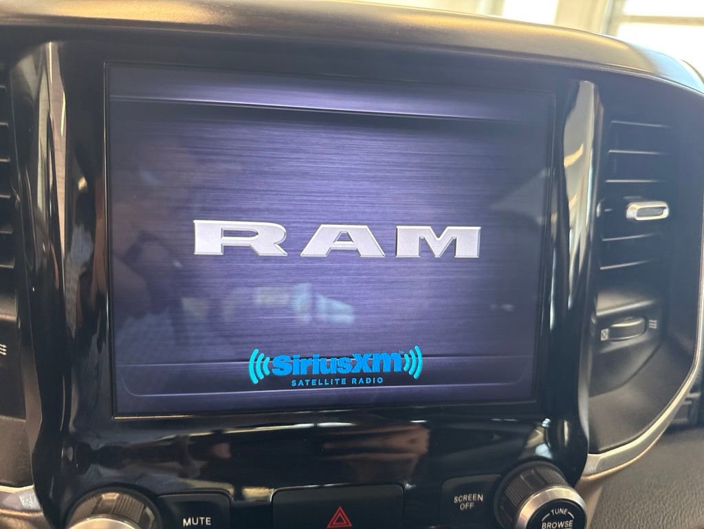 Used 2021 RAM 1500 Laramie AWD/4WD image 11