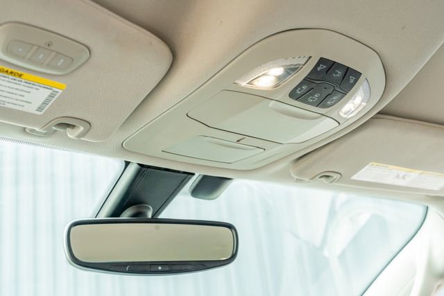 Used 2019 Chrysler Pacifica Touring-L FWD image 22