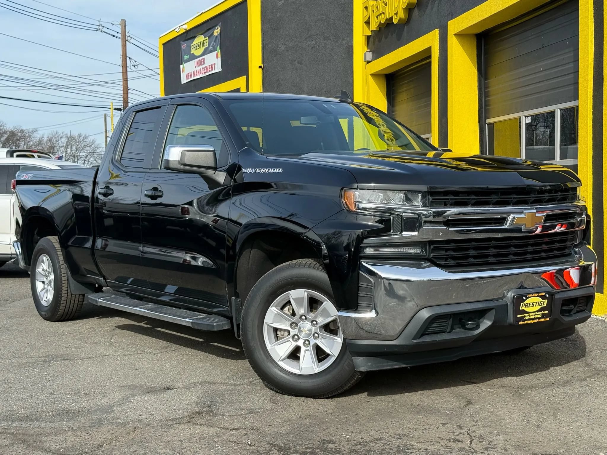 Used 2019 Chevrolet Silverado 1500 LT w/ All-Star Edition AWD/4WD image 1