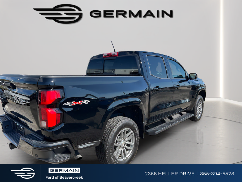 Used 2025 Chevrolet Colorado LT w/ LT Convenience Package AWD/4WD image 8