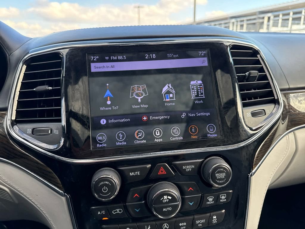 Used 2019 Jeep Grand Cherokee Summit AWD/4WD image 32