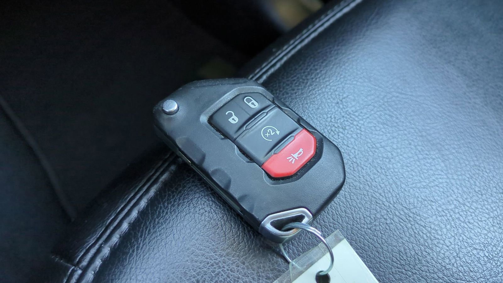 Used 2021 Jeep Wrangler Unlimited Sahara image 38